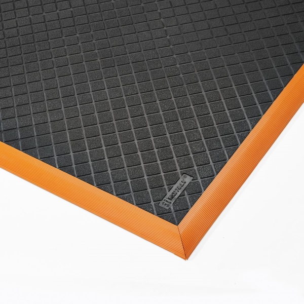 Напольное покрытие 649 Safety Stance Solid Orange/Black 66 x 102 см