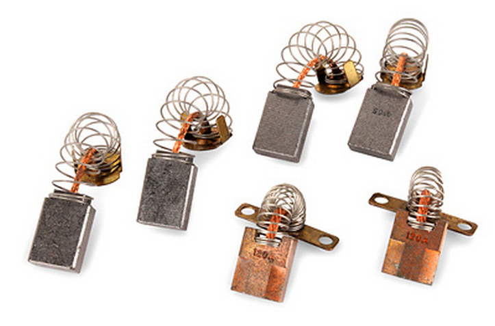 Комплект угольных щеток [4]